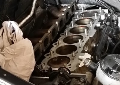 6kylinro BMW M3meta apo kapsimo flatzas sto montarisma dielise tis bides ston kormo-perastikan emfiteymata-6